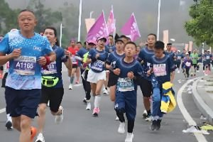 3月12日三都开赛：半程马拉松+迷你跑 穿越水寨圣山大道 现增补报名