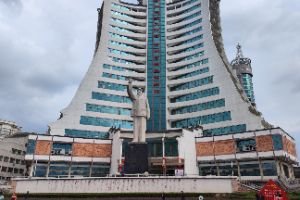 贵阳民族文化博物馆新馆开馆，展银饰绣品古籍，体验非遗技艺免费参观