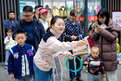 鸿星尔克为国民运动而生运动课堂贵阳站