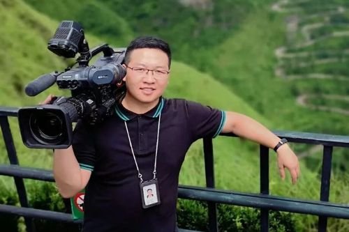 从“铅与火”到“光与电”：贵州电视台记者曾明的融合转型路